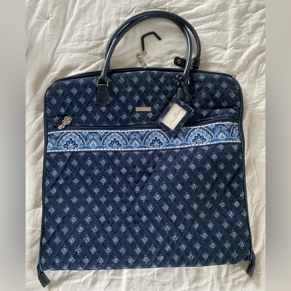 VERA BRADLEY GARMENT BAG DRESS TRAVEL BAG NAVY BLUE PATTERN RETIRED
